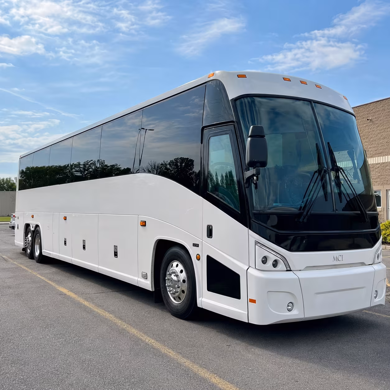 compare buses for meadow brook ford field more detroit area venues