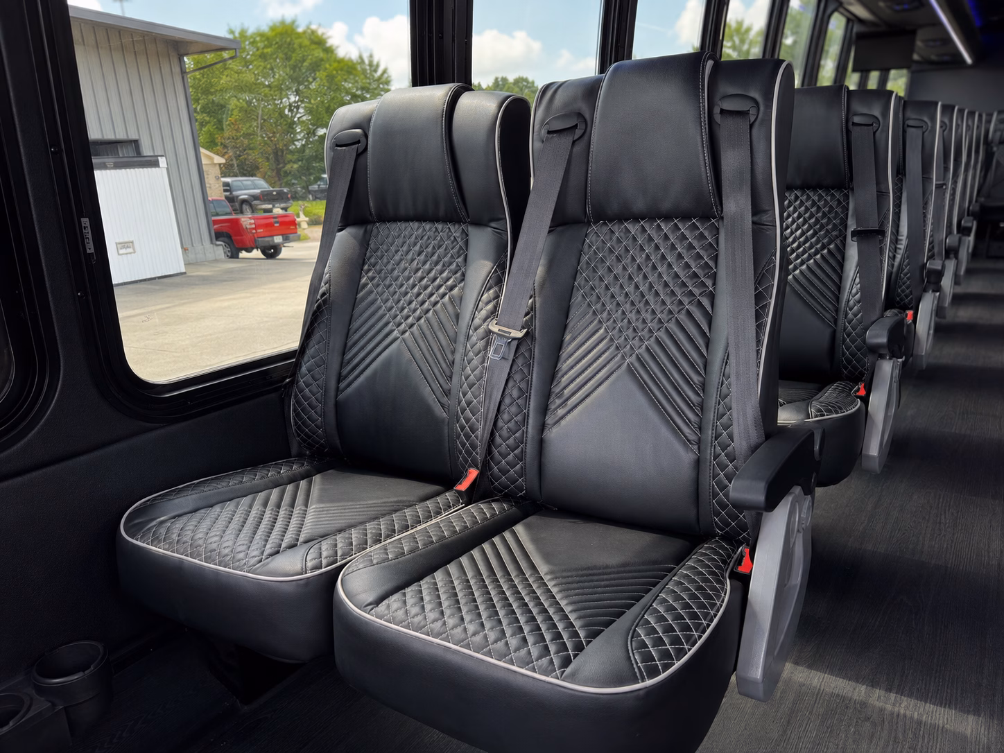 paw paw wine trail charter bus rentals from southgate
