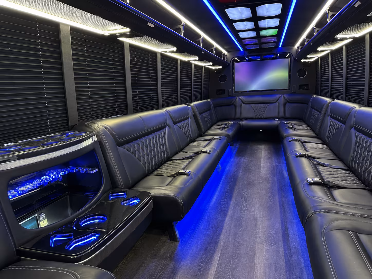 southgate 20 passenger party bus inside